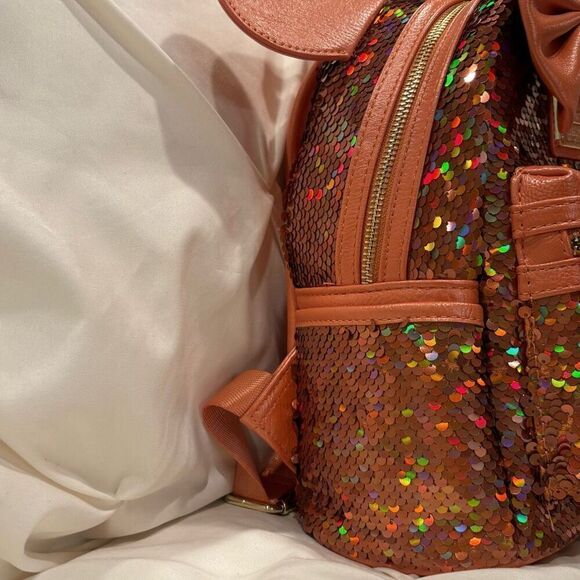 Loungefly X Disney Parks Minnie Mouse Peach Punch Sequin Backpack NWT - Picture 3 of 6